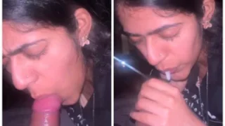 Sexy Raand Kya Blowjob De Rhi Hain